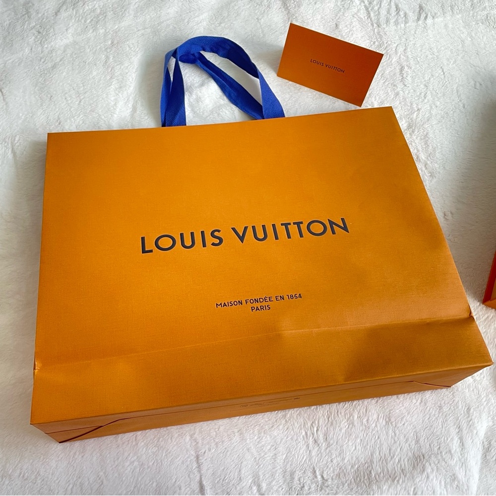 Louis Vuitton Gift Wrapping Bundle Empty Large Box + Ribbon + Shopping Bag NEW - Picture 8 of 9